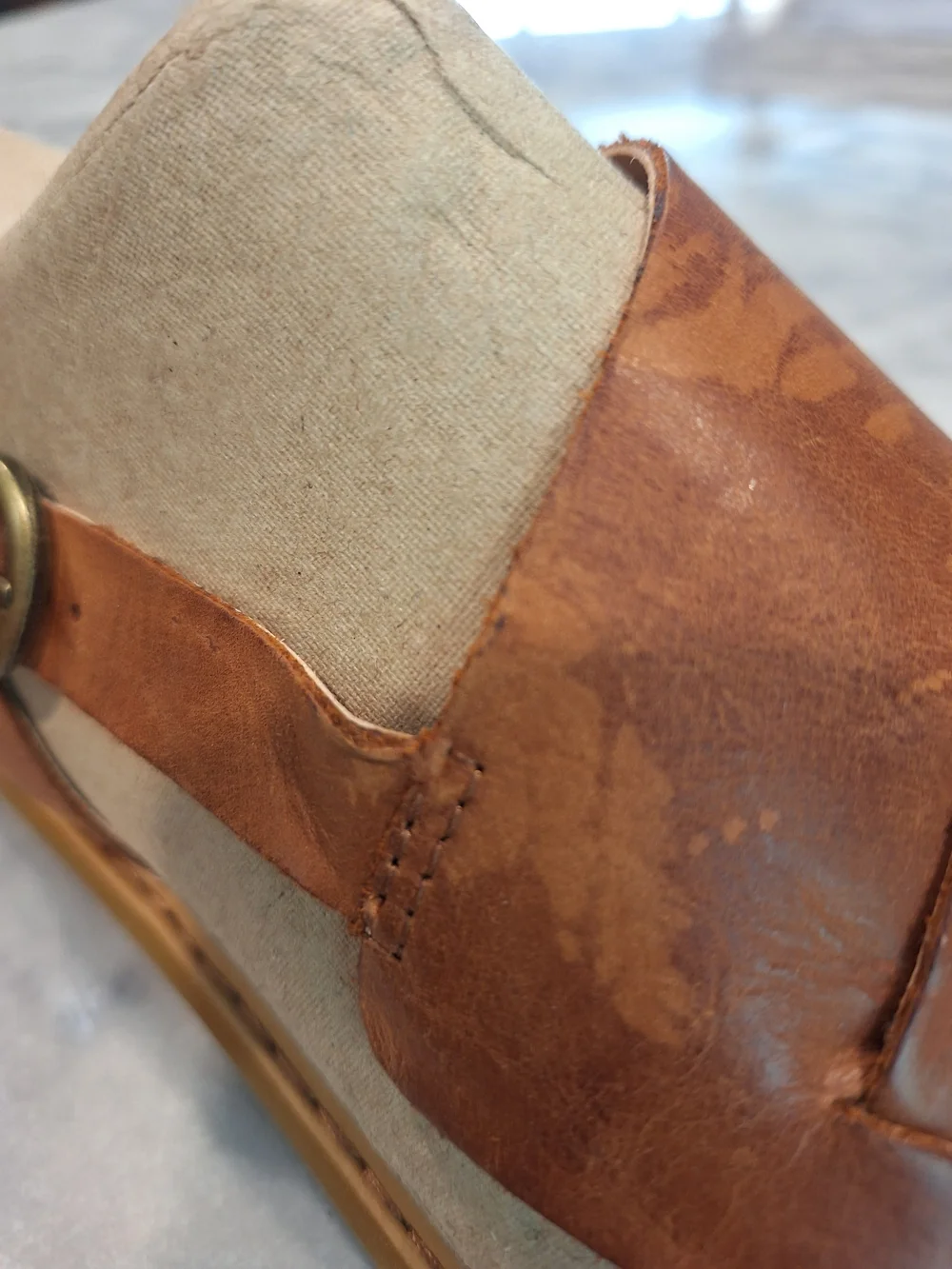 NEW Born 11M Tan Leather Slingback Sandals. Minor Defect